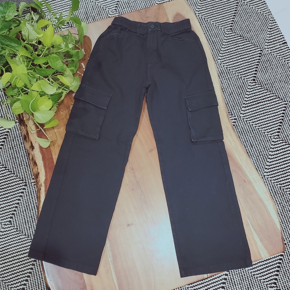 Black Midrise Cargo Pants